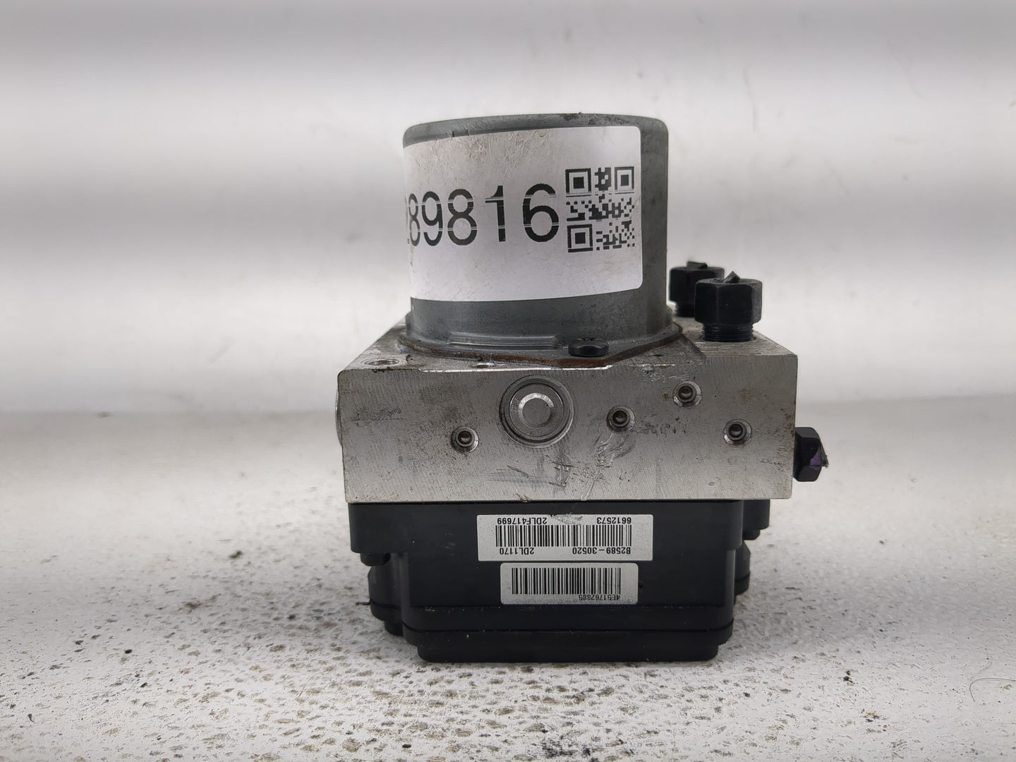 2014-2015 Kia Soul ABS Pump Control Module Replacement P/N:61589-45200 58900-B2506 Fits Fits 2014 2015 OEM Used Auto Parts -