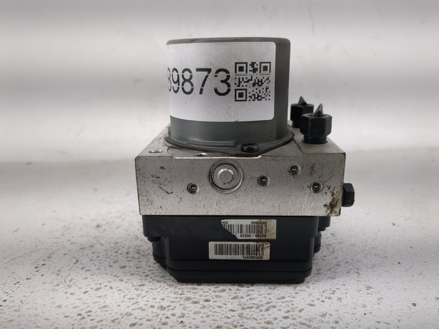 2014-2015 Kia Soul ABS Pump Control Module Replacement P/N:61589-45200 58900-B2506 Fits Fits 2014 2015 OEM Used Auto Parts -