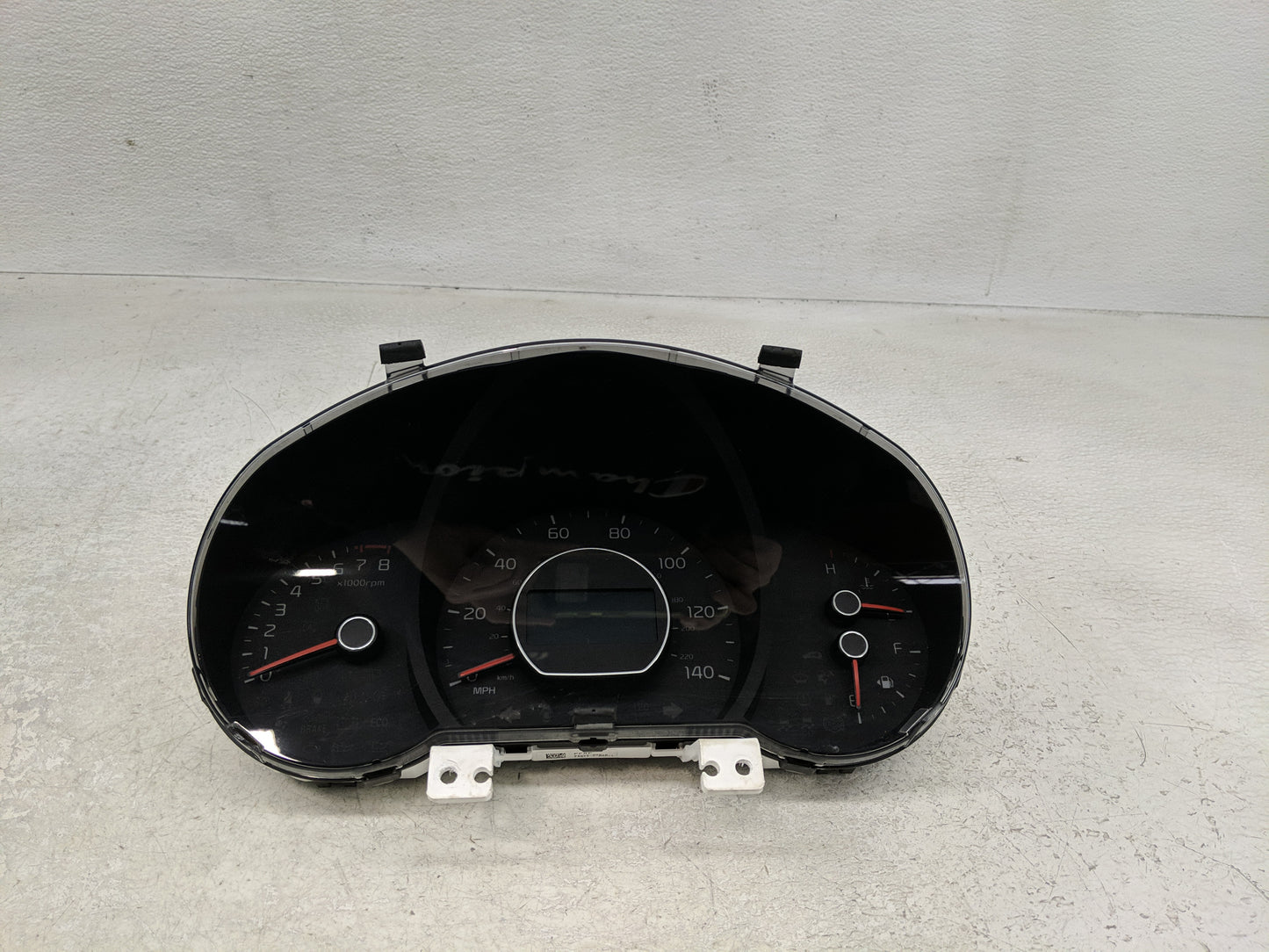 2014-2015 Kia Soul Instrument Cluster Speedometer Gauges P/N:94006-B2540 Fits Fits 2014 2015 OEM Used Auto Parts - Oemusedau