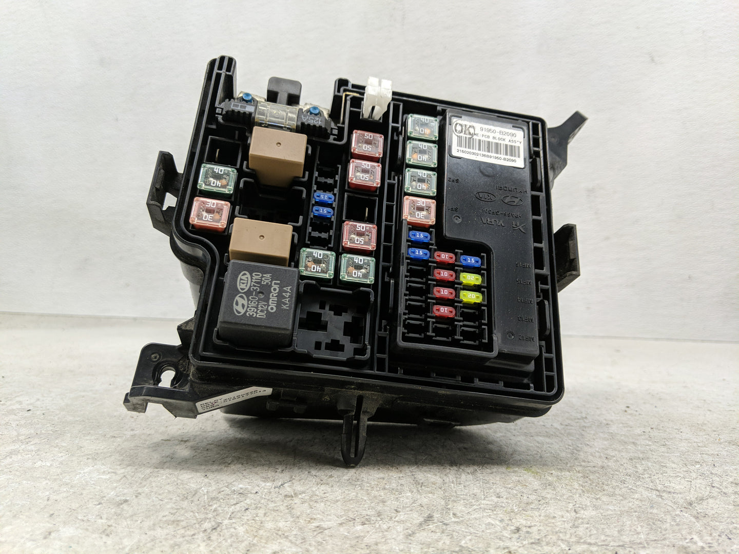 2015 Kia Soul Fusebox Fuse Box Panel Relay Module P/N:91950-B2090 91950-B2020 Fits OEM Used Auto Parts - Oemusedautoparts1.c