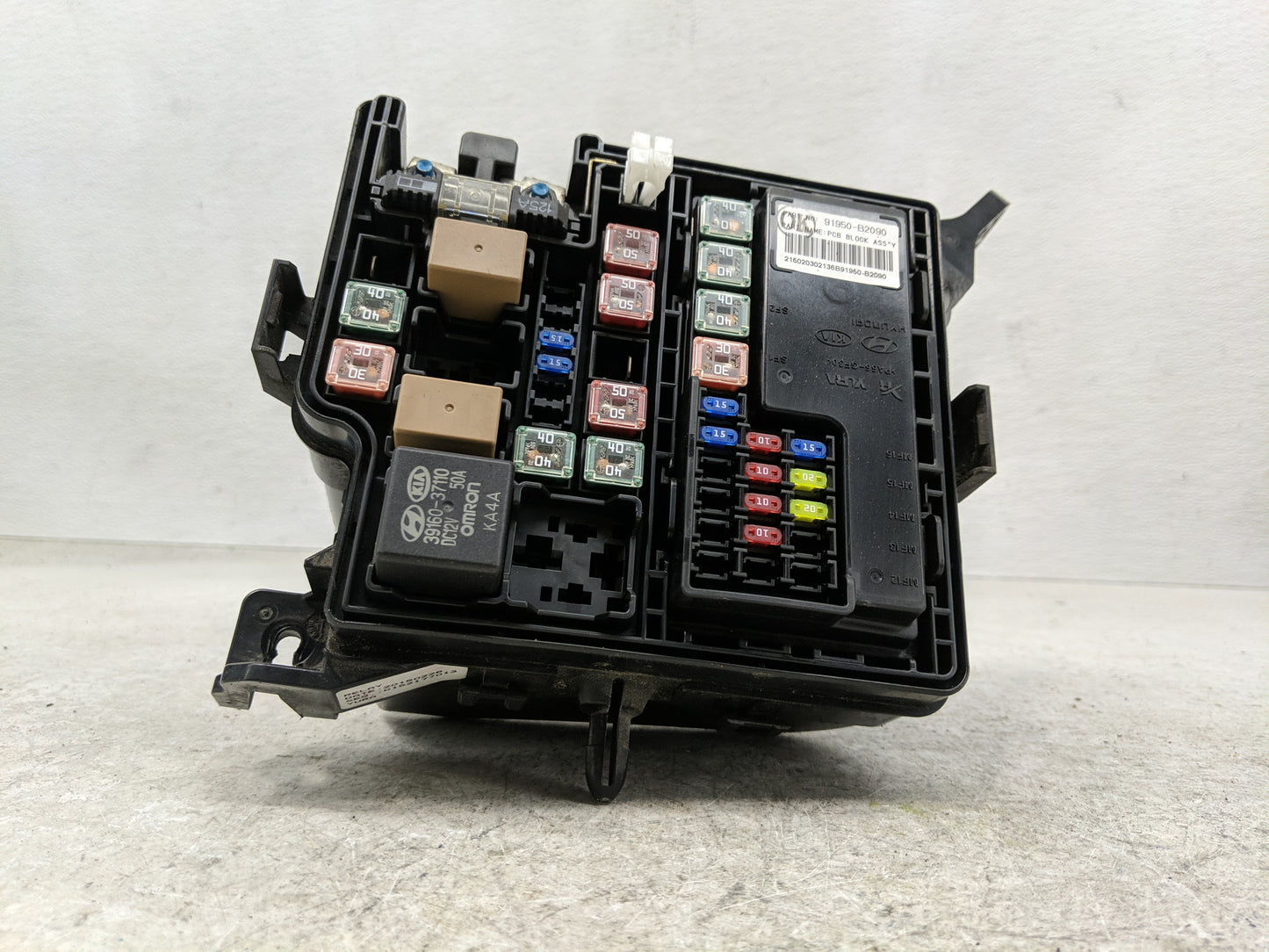 2015 Kia Soul Fusebox Fuse Box Panel Relay Module P/N:91950-B2090 91950-B2020 Fits OEM Used Auto Parts - Oemusedautoparts1.c