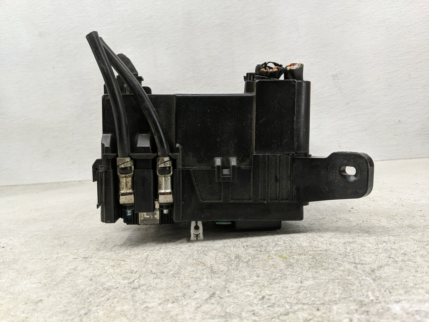 2015 Kia Soul Fusebox Fuse Box Panel Relay Module P/N:91950-B2090 91950-B2020 Fits OEM Used Auto Parts - Oemusedautoparts1.c