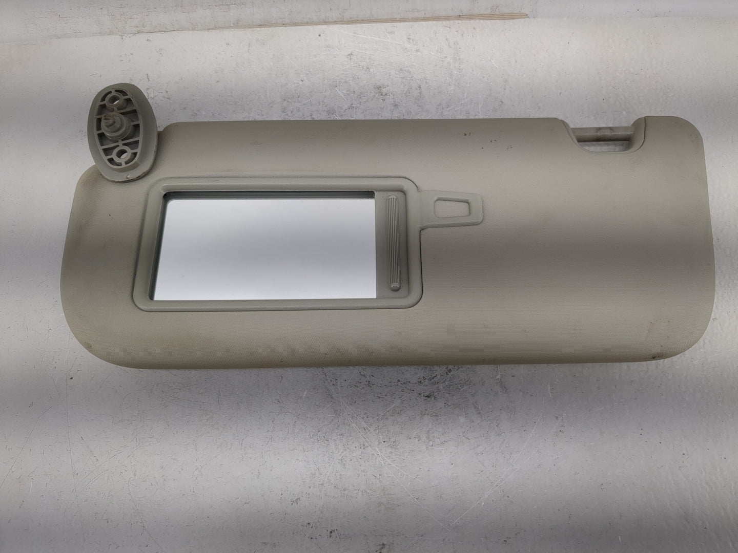 2014-2019 Kia Soul Sun Visor Shade Replacement Passenger Right Mirror Fits Fits 2014 2015 2016 2017 2018 2019 OEM Used Auto 