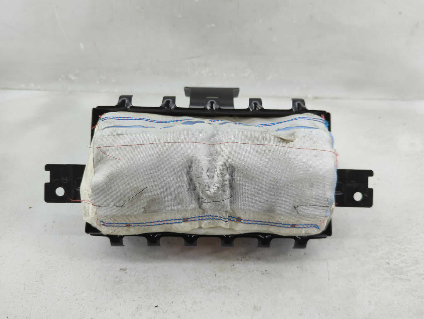 2014-2019 Kia Soul Air Bag Passenger Right Dashboard OEM P/N:84530-B2500 Fits Fits 2014 2015 2016 2017 2018 2019 OEM Used Au