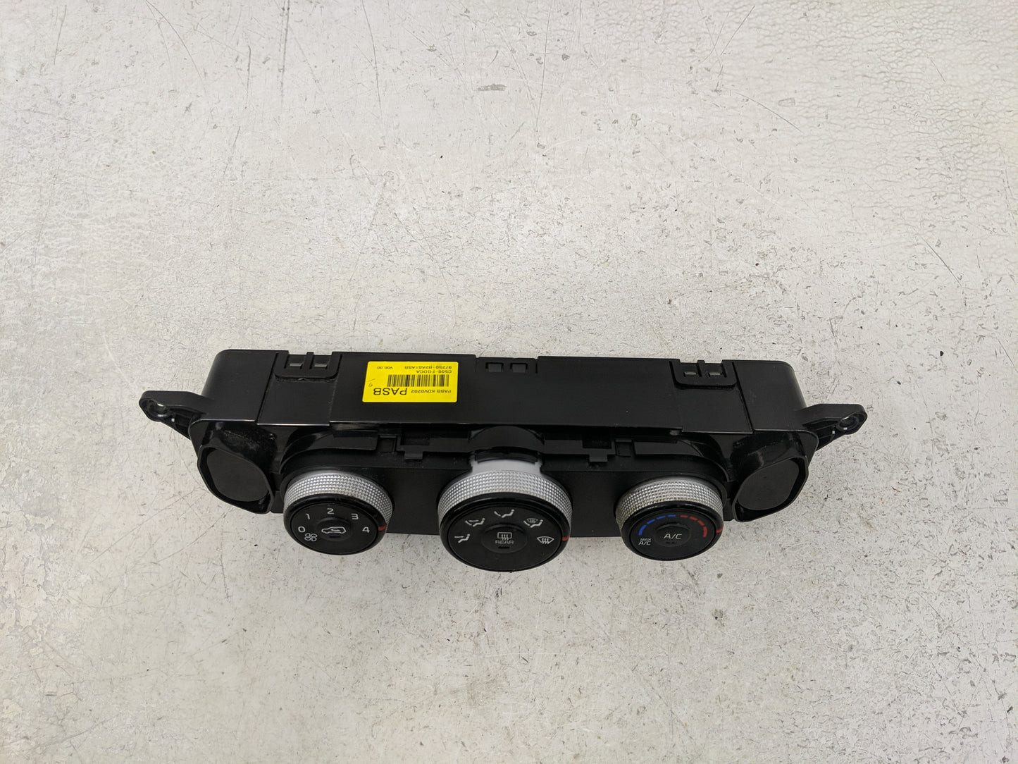 2014-2016 Kia Soul Climate Control Module Temperature AC/Heater Replacement P/N:97250-B2XXX Fits Fits 2014 2015 2016 OEM Use