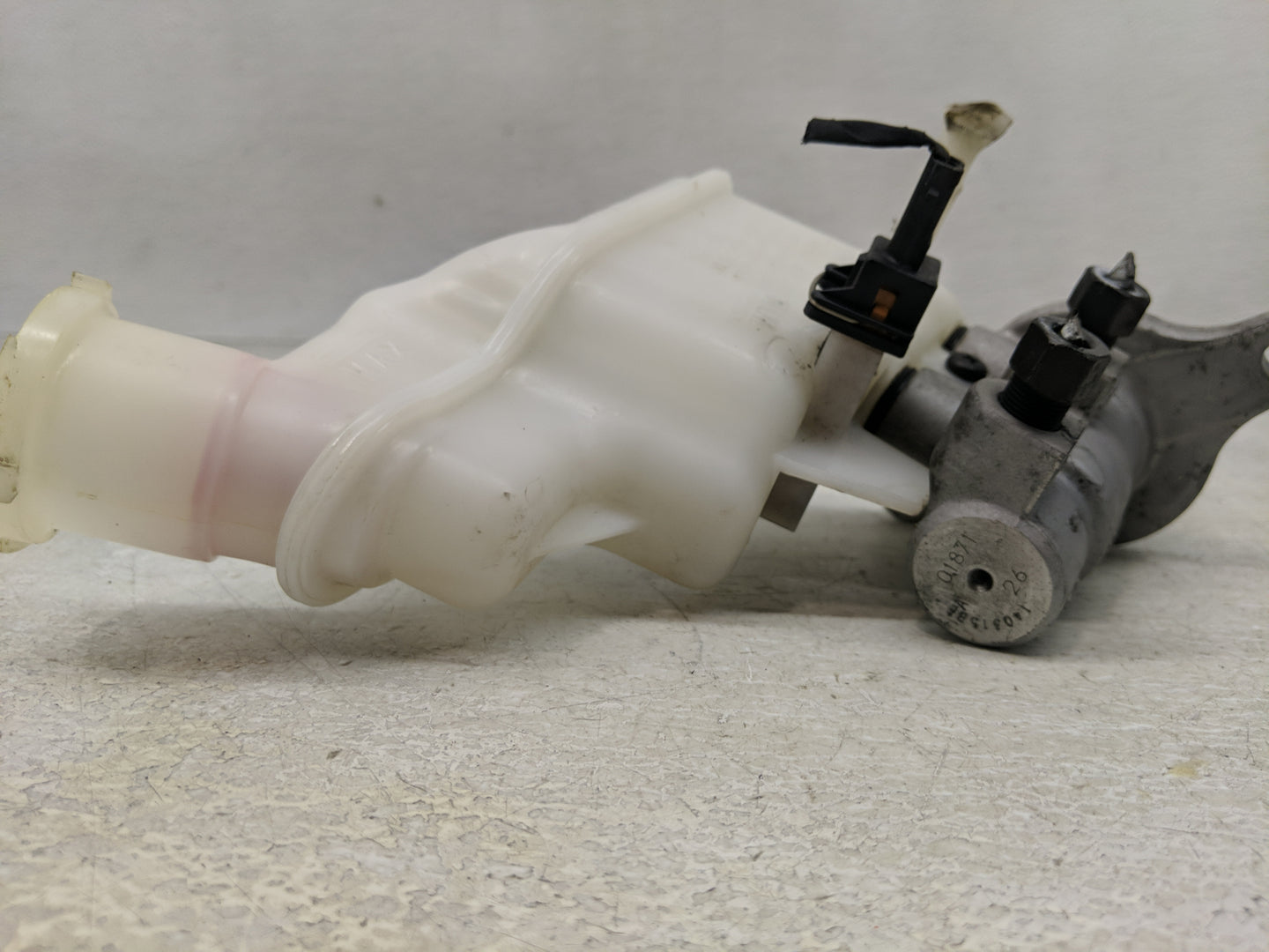 2014-2016 Kia Soul Brake Master Cylinder - Oemusedautoparts1.com