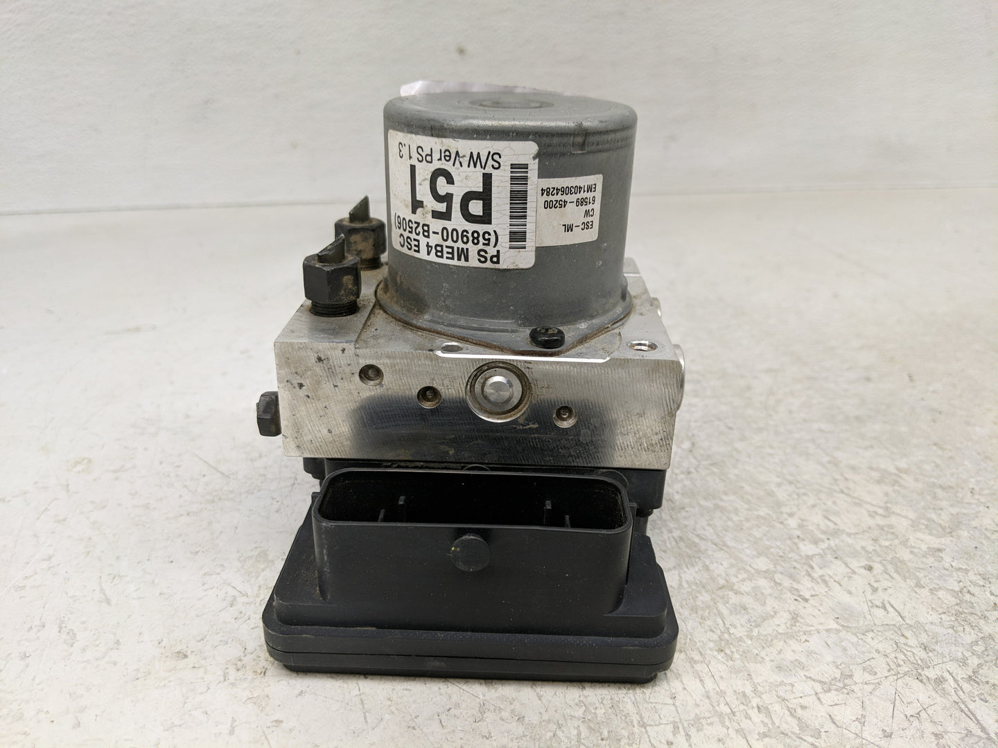 2014-2015 Kia Soul ABS Pump Control Module Replacement P/N:58900-B2506 Fits Fits 2014 2015 OEM Used Auto Parts - Oemusedauto