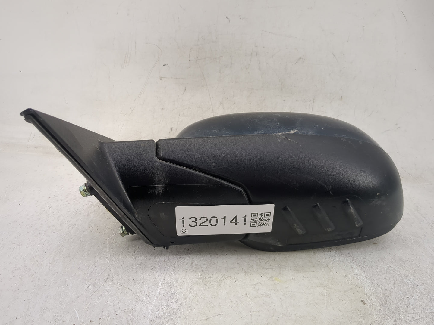 2014-2019 Kia Soul Driver Side View Mirror - Left Door Mirror OEM Used - Oemusedautoparts1.com