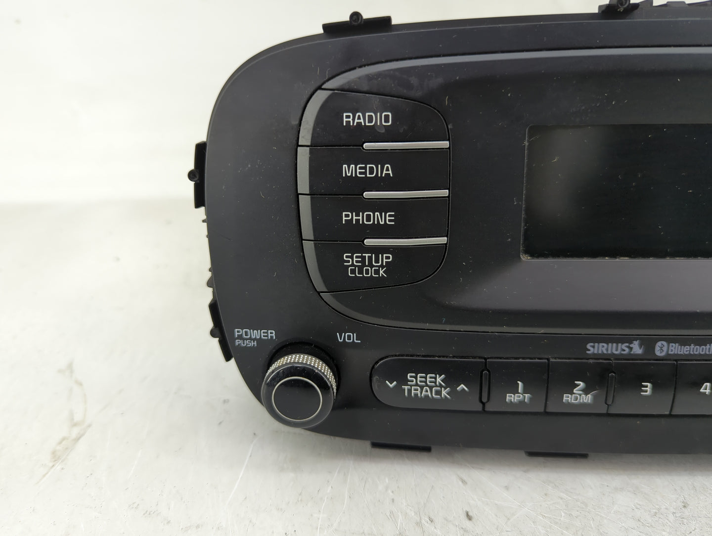 2014-2016 Kia Soul Radio AM FM Cd Player Receiver Replacement P/N:96170-B2090CA Fits Fits 2014 2015 2016 OEM Used Auto Parts