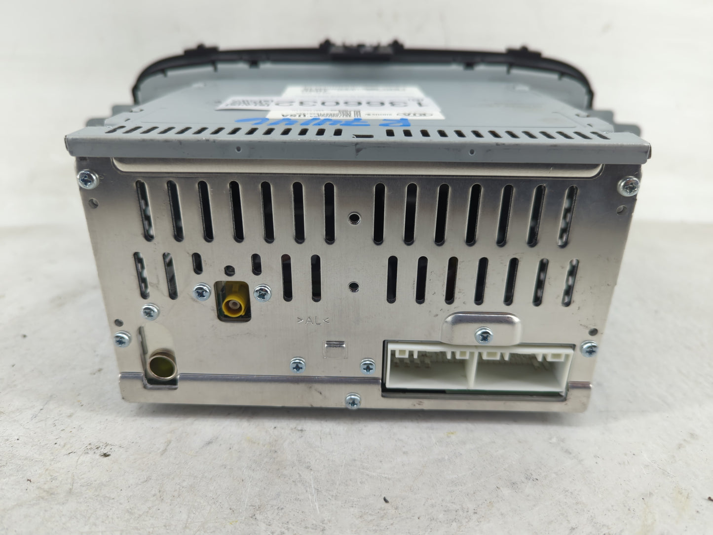 2014-2016 Kia Soul Radio AM FM Cd Player Receiver Replacement P/N:96170-B2090CA Fits Fits 2014 2015 2016 OEM Used Auto Parts