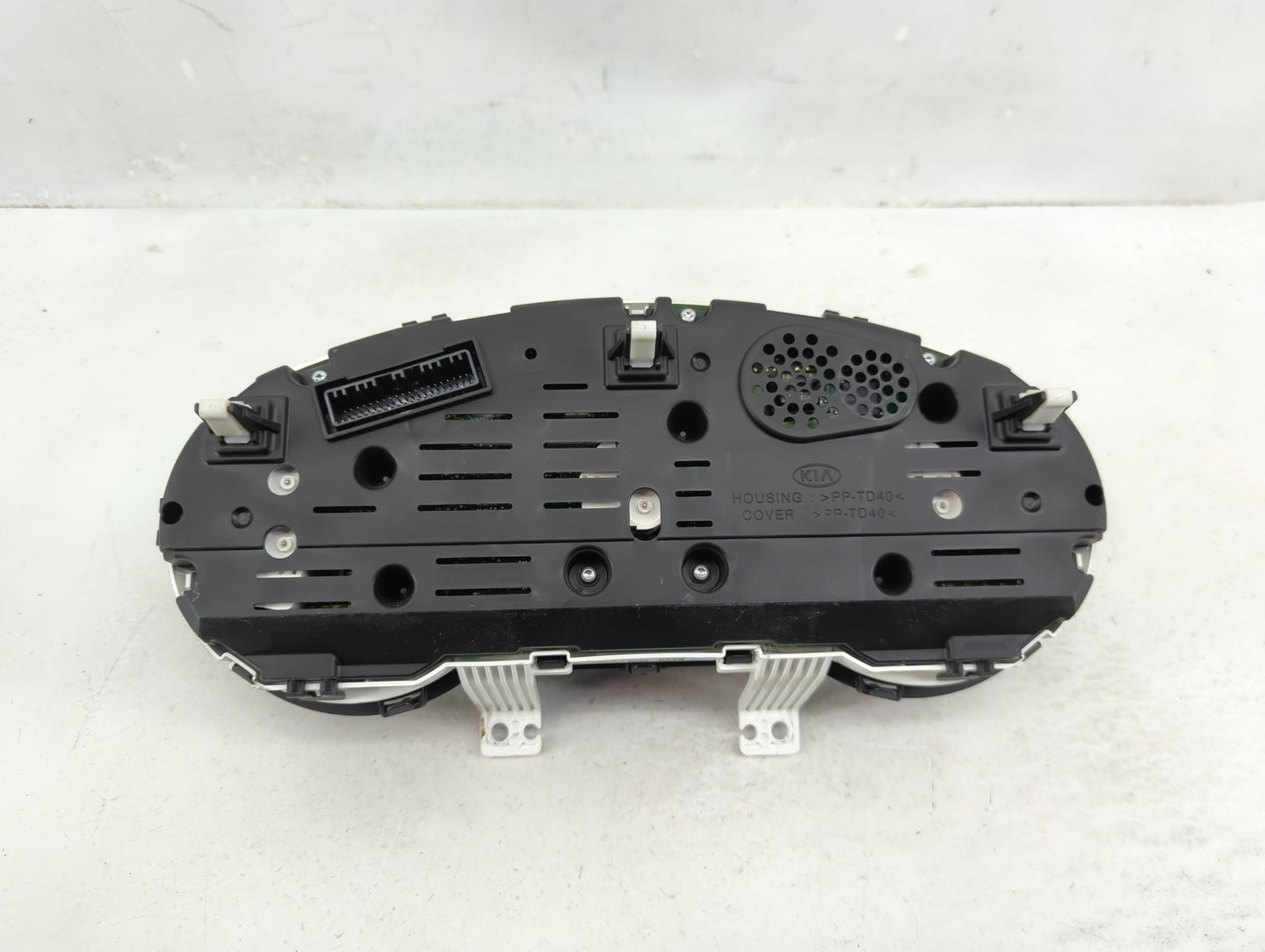 2014-2015 Kia Soul Instrument Cluster Speedometer Gauges P/N:94006-B2510 Fits Fits 2014 2015 OEM Used Auto Parts - Oemusedau