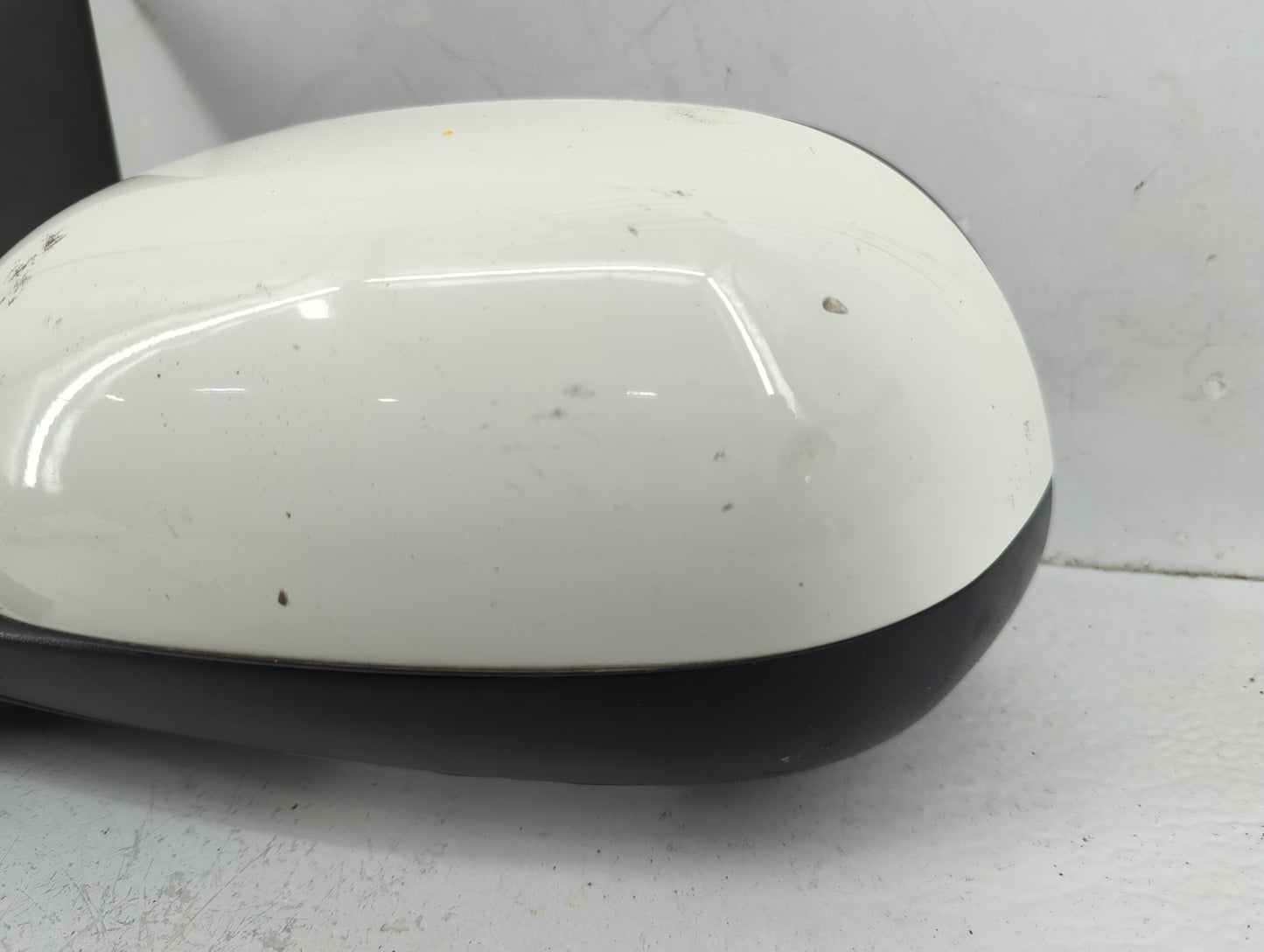 2014-2019 Kia Soul Driver Side View Mirror - Left Door Mirror OEM Used - Oemusedautoparts1.com
