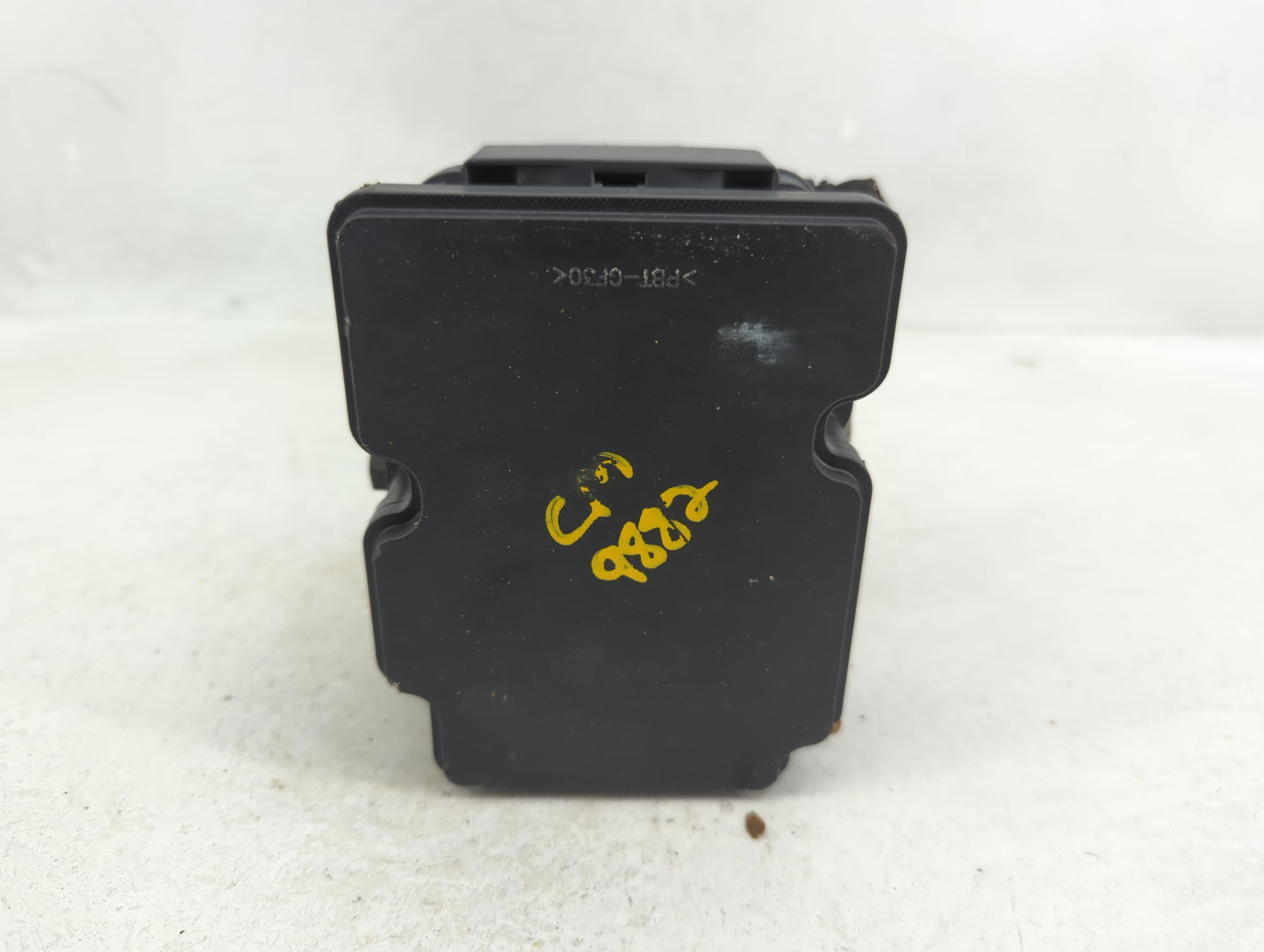 2014-2015 Kia Soul ABS Pump Control Module Replacement P/N:58920B2506 Fits Fits 2014 2015 OEM Used Auto Parts - Oemusedautop