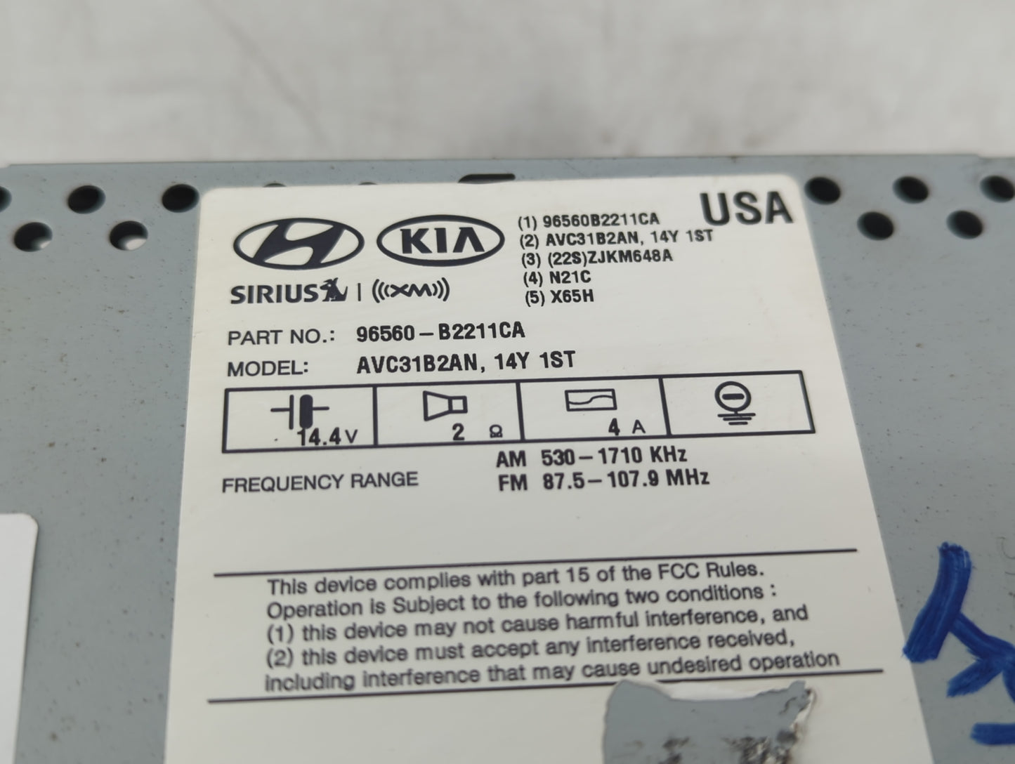 2014-2016 Kia Soul Radio AM FM Cd Player Receiver Replacement P/N:96560-B2211CA Fits Fits 2014 2015 2016 OEM Used Auto Parts