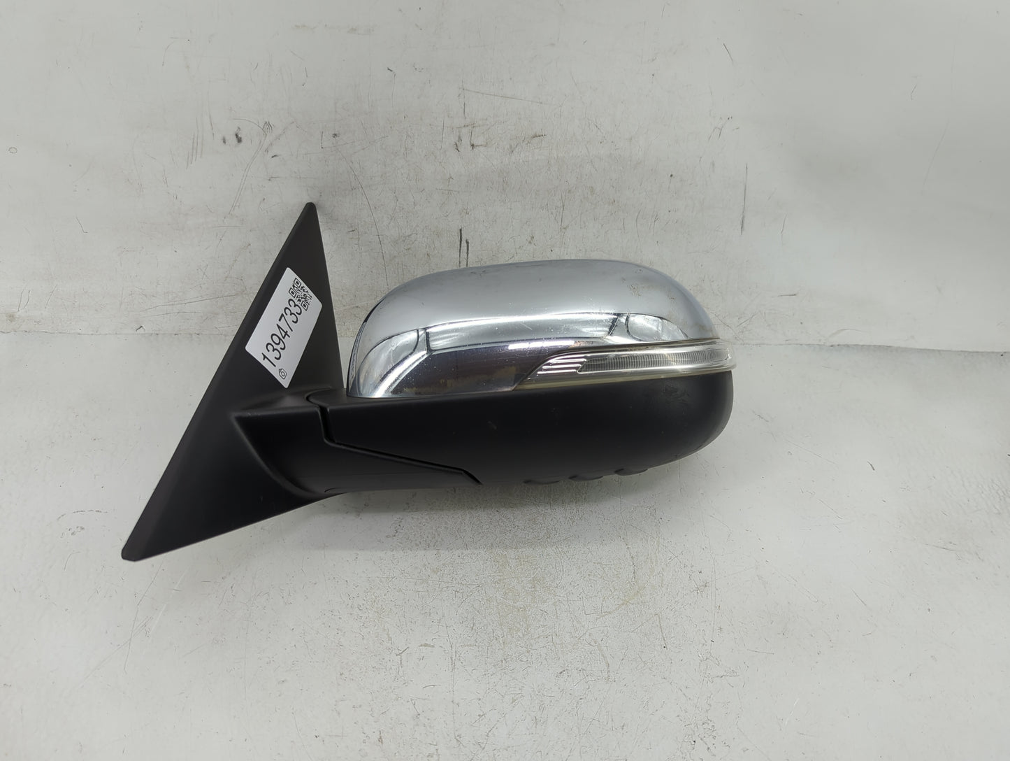 2014-2019 Kia Soul Driver Side View Mirror - Left Door Mirror OEM Used - Oemusedautoparts1.com