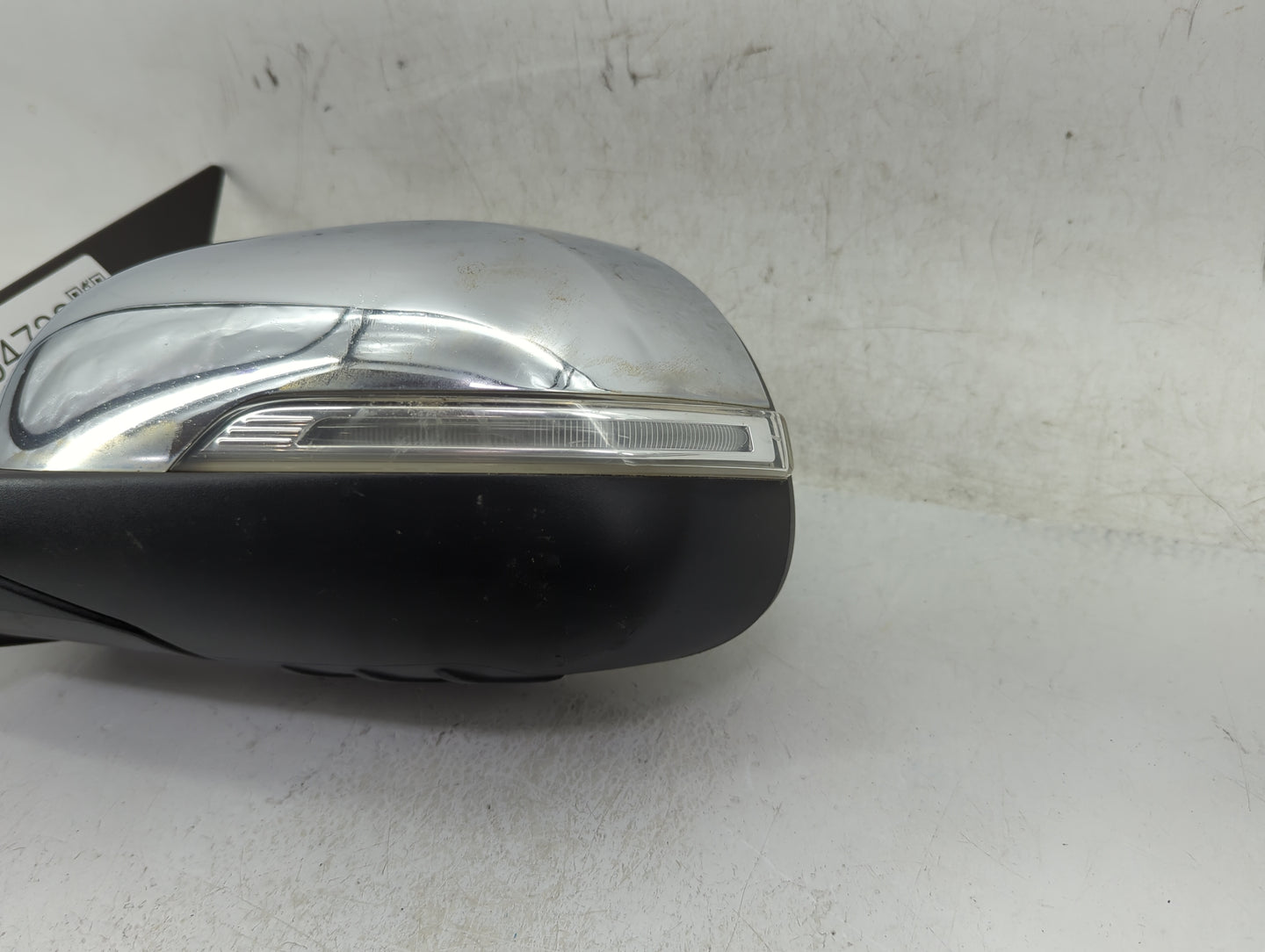 2014-2019 Kia Soul Driver Side View Mirror - Left Door Mirror OEM Used - Oemusedautoparts1.com