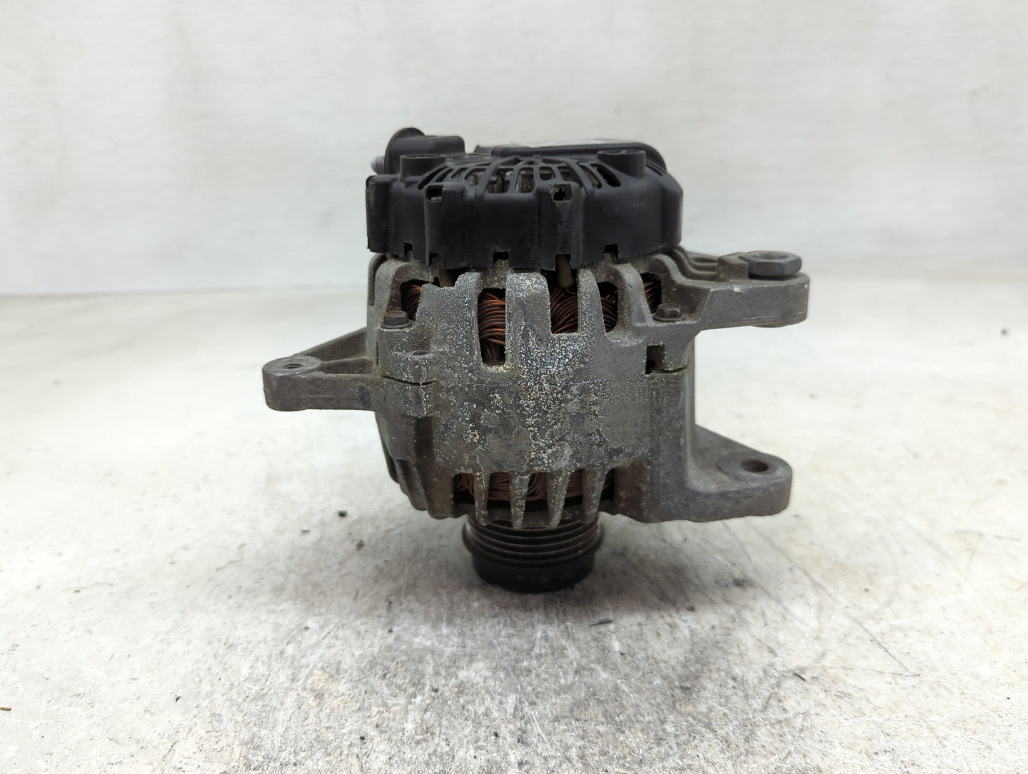 2012-2015 Kia Soul Alternator Replacement Generator Charging Assembly Engine OEM P/N:2610819 37300-2E300 Fits OEM Used Auto 