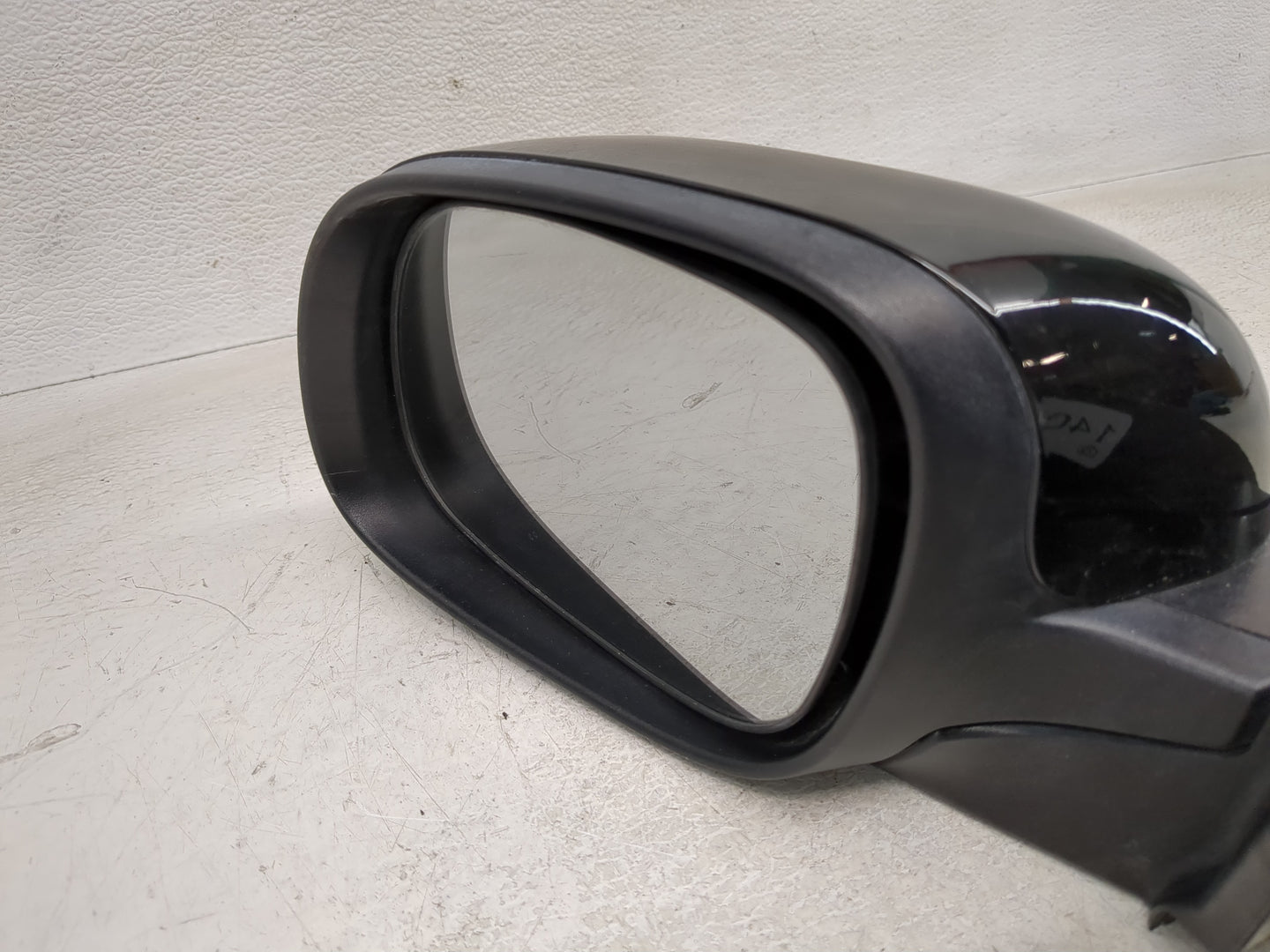 2014-2019 Kia Soul Driver Side View Mirror - Left Door Mirror OEM Used - Oemusedautoparts1.com