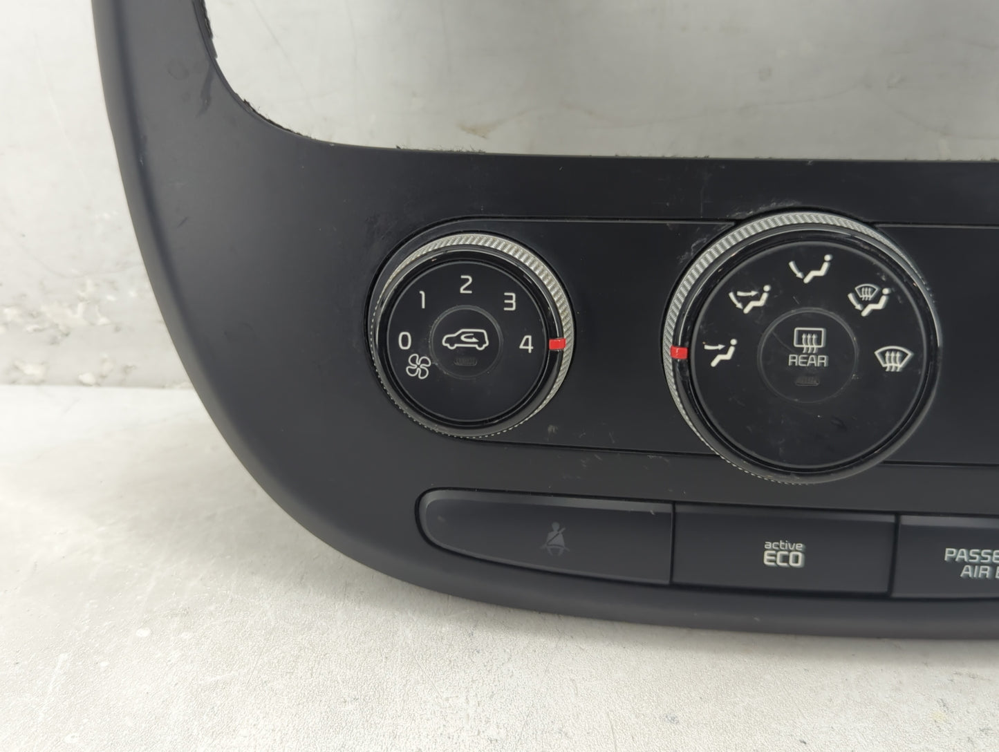 2014-2016 Kia Soul Climate Control Module Temperature AC/Heater Replacement P/N:97250-B2AS0ASB Fits Fits 2014 2015 2016 OEM 