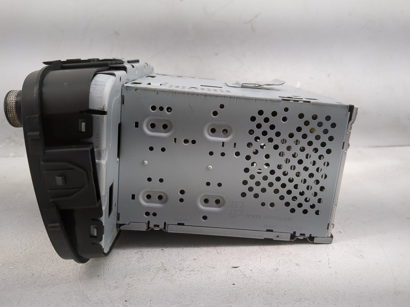 2014-2016 Kia Soul Radio AM FM Cd Player Receiver Replacement P/N:96170-B2090CA Fits Fits 2014 2015 2016 OEM Used Auto Parts