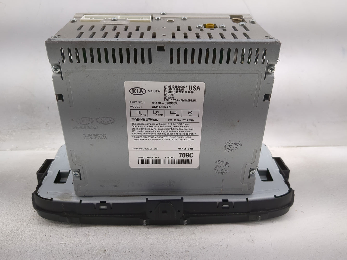 2014-2016 Kia Soul Radio AM FM Cd Player Receiver Replacement P/N:96170-B2090CA Fits Fits 2014 2015 2016 OEM Used Auto Parts