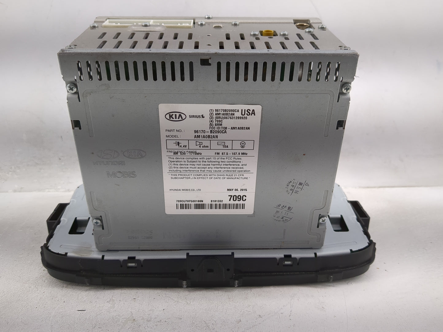 2014-2016 Kia Soul Radio AM FM Cd Player Receiver Replacement P/N:96170-B2090CA Fits Fits 2014 2015 2016 OEM Used Auto Parts