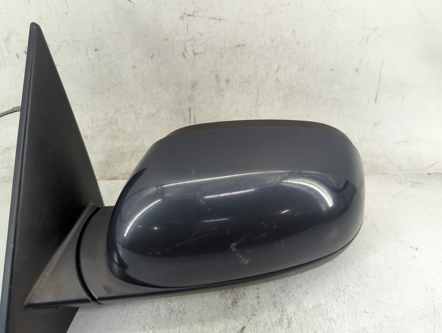 2014-2019 Kia Soul Driver Side View Mirror - Left Door Mirror OEM Used - Oemusedautoparts1.com