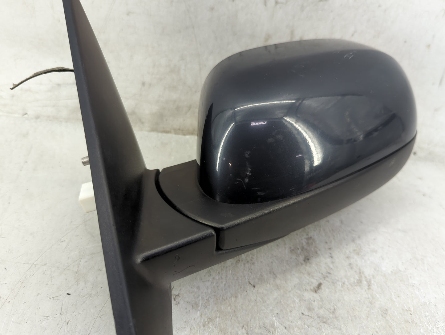2014-2019 Kia Soul Driver Side View Mirror - Left Door Mirror OEM Used - Oemusedautoparts1.com