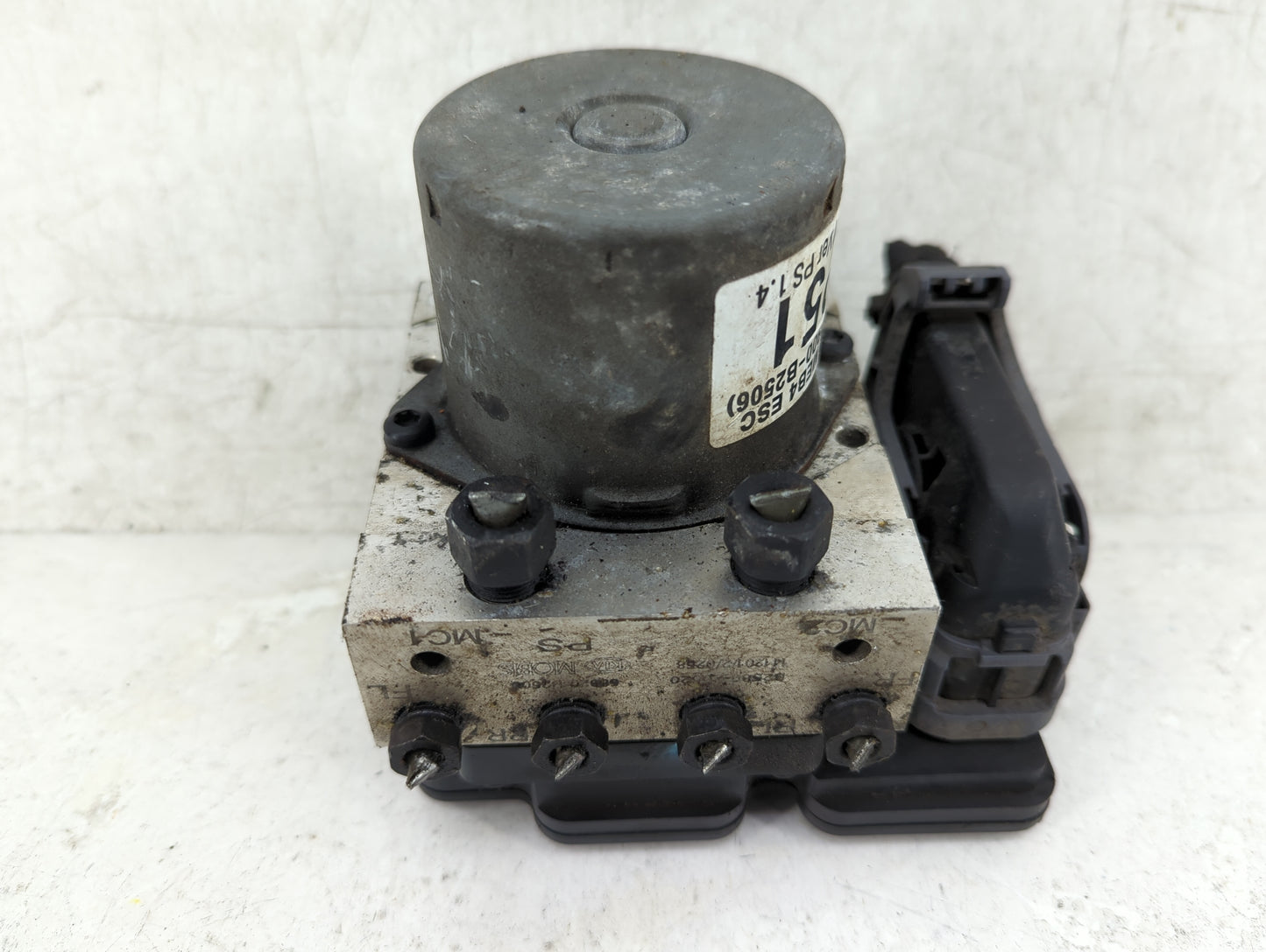 2014-2015 Kia Soul ABS Pump Control Module Replacement P/N:58900-B2506 61589-4S200, EM141127186S, 95566-30520 Fits Fits 2014