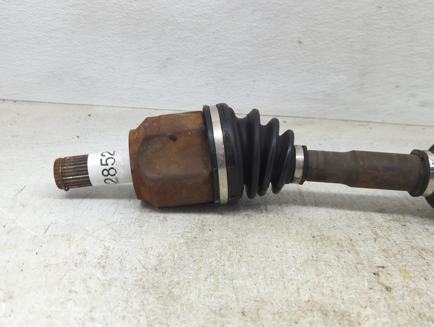 2014-2019 Kia Soul Axle Shaft Front Passenger Cv C/v - Oemusedautoparts1.com