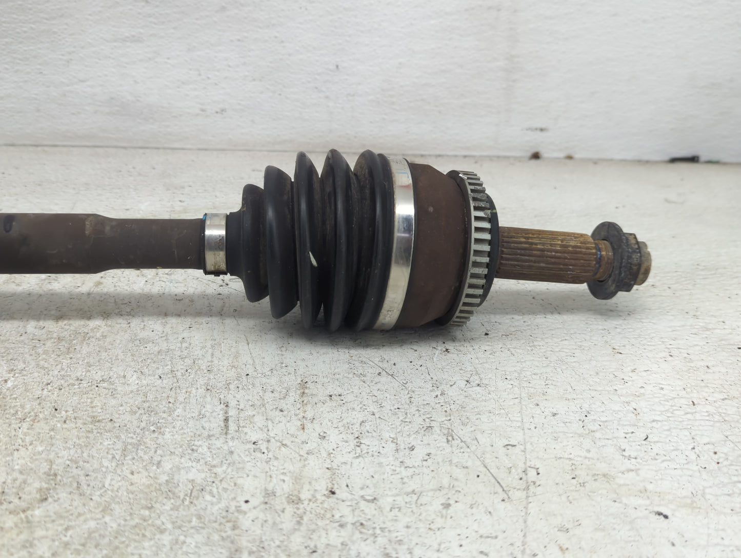 2014-2019 Kia Soul Axle Shaft Front Passenger Cv C/v - Oemusedautoparts1.com