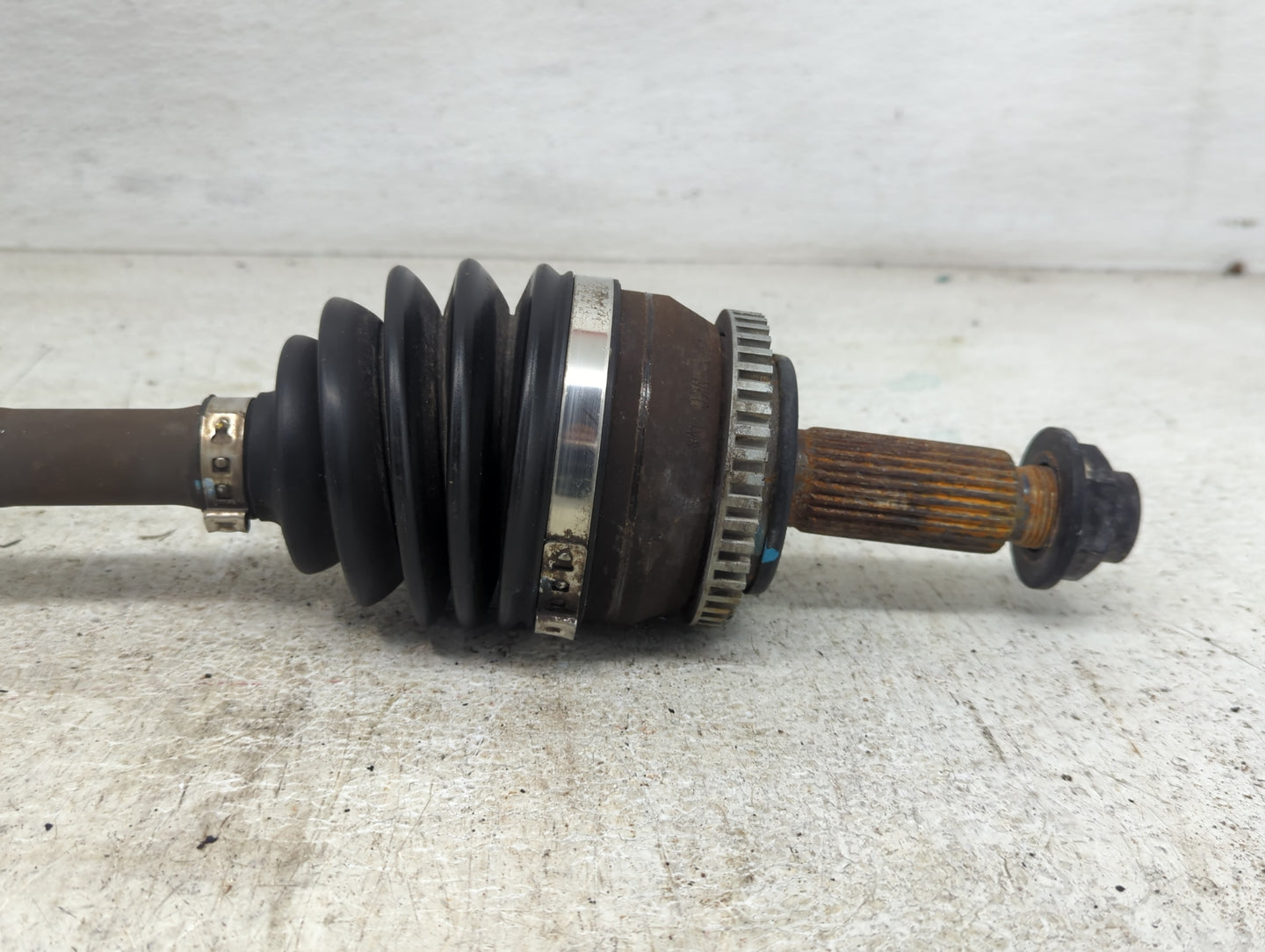 2014-2019 Kia Soul Axle Shaft Front Driver Cv C/v - Oemusedautoparts1.com