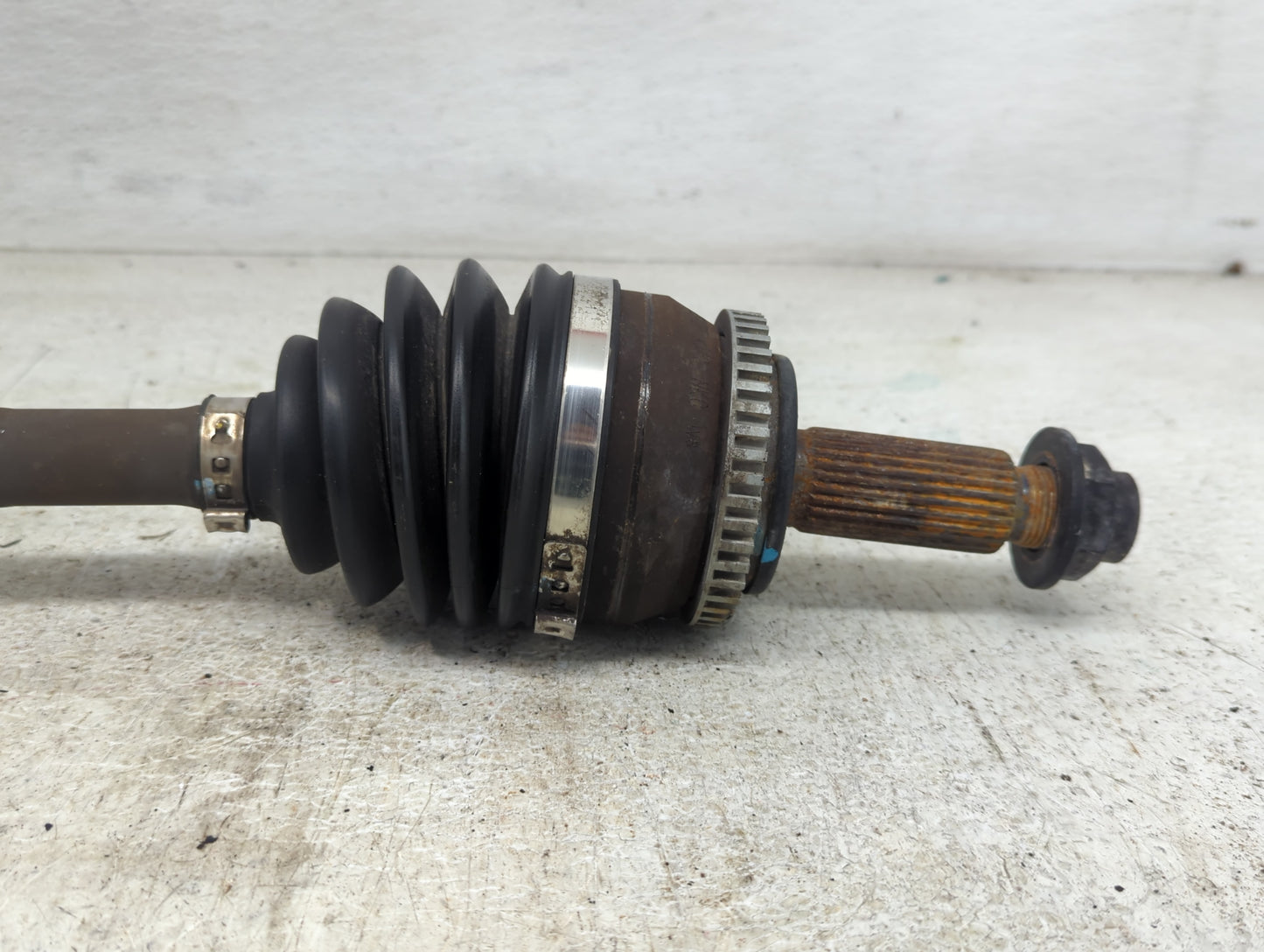 2014-2019 Kia Soul Axle Shaft Front Driver Cv C/v - Oemusedautoparts1.com
