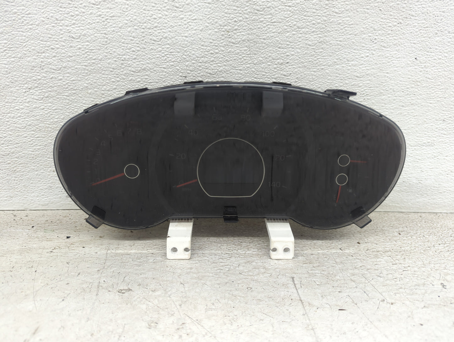 2014-2015 Kia Soul Instrument Cluster Speedometer Gauges P/N:94006-B2540 Fits Fits 2014 2015 OEM Used Auto Parts - Oemusedau