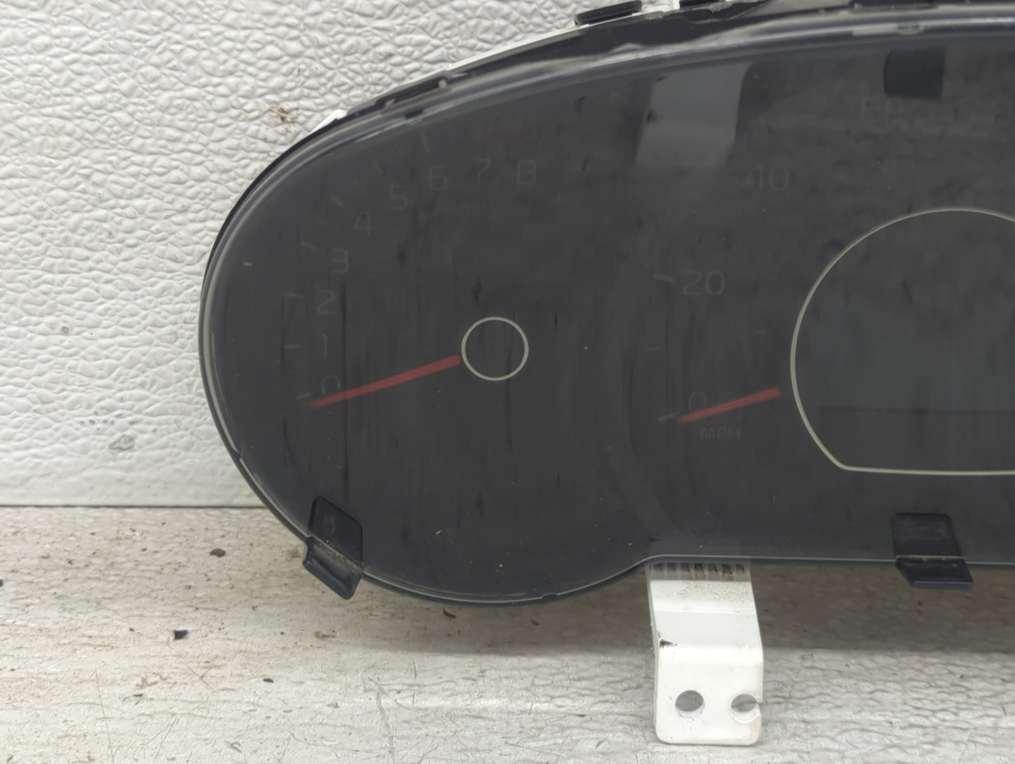 2014-2015 Kia Soul Instrument Cluster Speedometer Gauges P/N:94006-B2540 Fits Fits 2014 2015 OEM Used Auto Parts - Oemusedau
