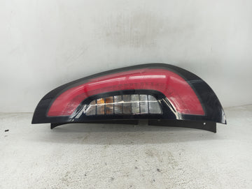 2014-2019 Kia Soul Tail Light Assembly Passenger Right OEM Fits Fits 2014 2015 2016 2017 2018 2019 OEM Used Auto Parts - Oem