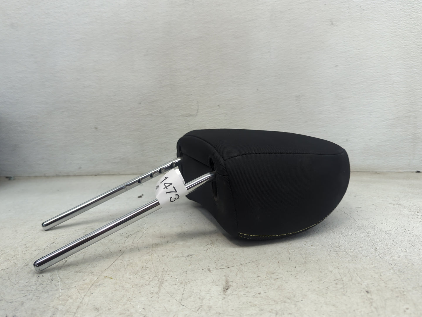 2015 Kia Soul Headrest Head Rest Front Driver Seat Black - Oemusedautoparts1.com
