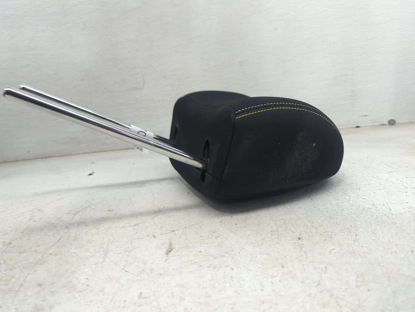 2015 Kia Soul Headrest Head Rest Front Driver Seat Black - Oemusedautoparts1.com