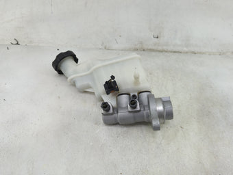 compare product 2014-2016 Kia Soul Brake Master Cylinder 1489185
