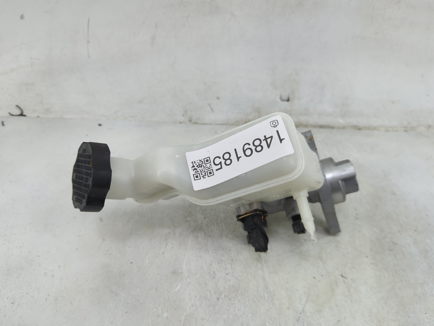 2014-2016 Kia Soul Brake Master Cylinder 1489185 - Oemusedautoparts1.com