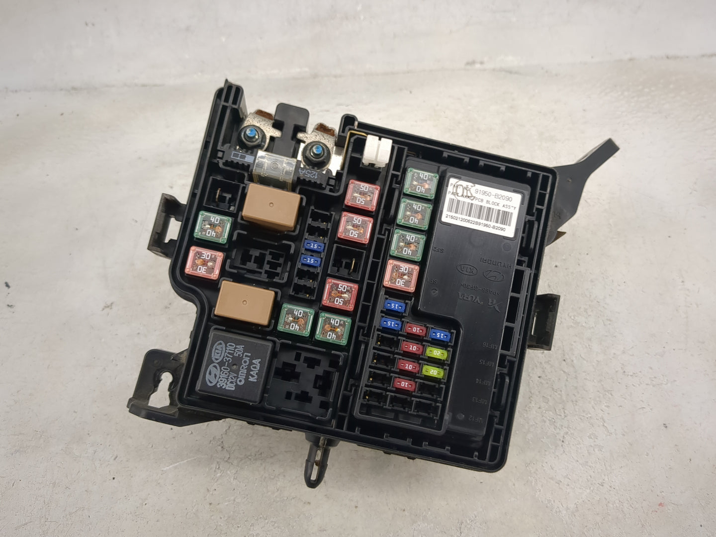 2015 Kia Soul Fusebox Fuse Box Panel Relay Module P/N:91950-B2090 Fits OEM Used Auto Parts - Oemusedautoparts1.com