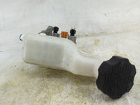 2014-2016 Kia Soul Brake Master Cylinder 1496747 - Oemusedautoparts1.com