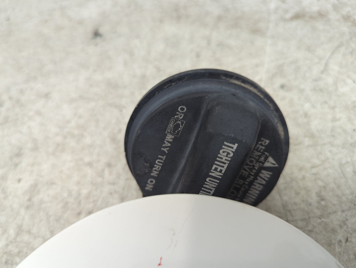 2015 Kia Soul Fuel Tank Door Lid Gas Tank 1498623 - Oemusedautoparts1.com