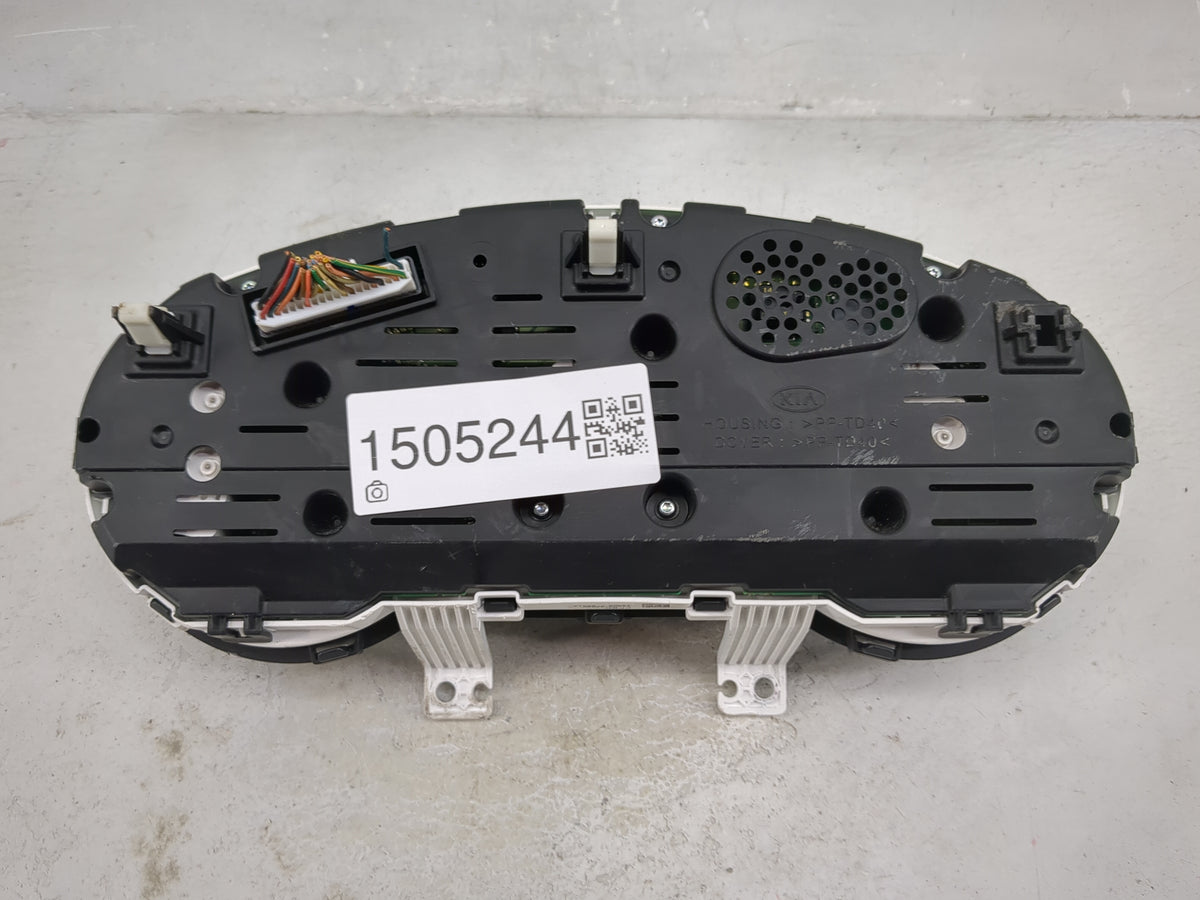 2014-2015 Kia Soul Instrument Cluster Speedometer Gauges P/N:94006-B2540 Miles:61K Fits Fits 2014 2015 OEM Used Auto Parts -