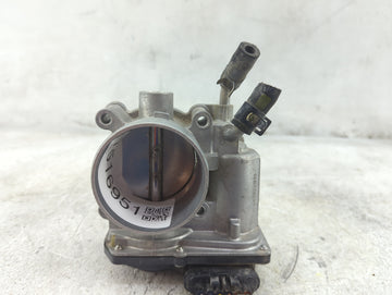 2014-2019 Kia Soul Throttle Body P/N:35100-2E000 Fits Fits 2011 2012 2013 2014 2015 2016 2017 2018 2019 2020 2021 OEM Used A