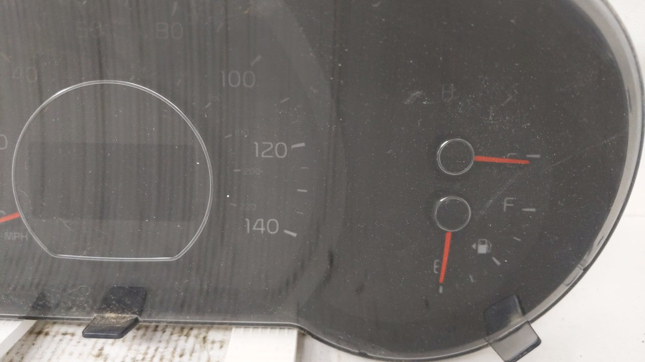 2014-2015 Kia Soul Instrument Cluster Speedometer Gauges P/N:94006-B2510 Fits Fits 2014 2015 OEM Used Auto Parts - Oemusedau
