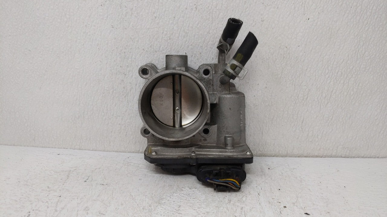 2014-2019 Kia Soul Throttle Body P/N:35100-2E000 Fits Fits 2011 2012 2013 2014 2015 2016 2017 2018 2019 OEM Used Auto Parts 