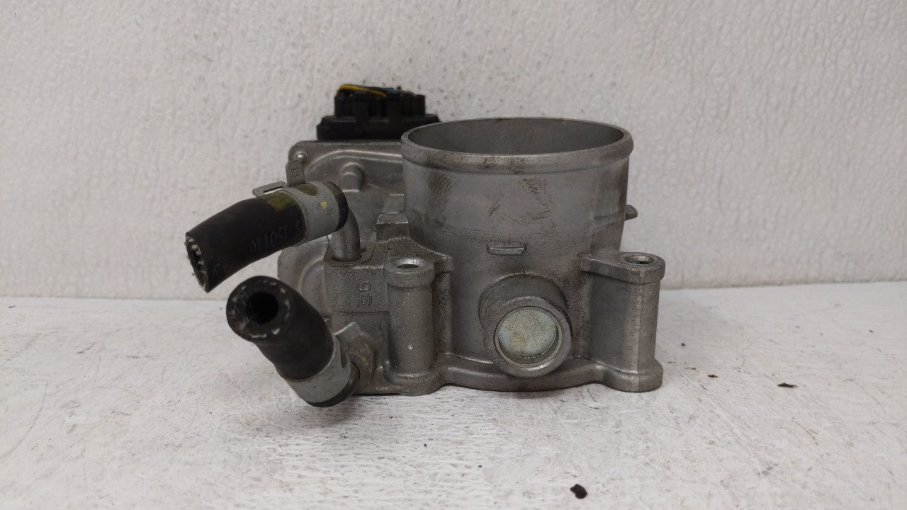 2014-2019 Kia Soul Throttle Body P/N:35100-2E000 Fits Fits 2011 2012 2013 2014 2015 2016 2017 2018 2019 OEM Used Auto Parts 