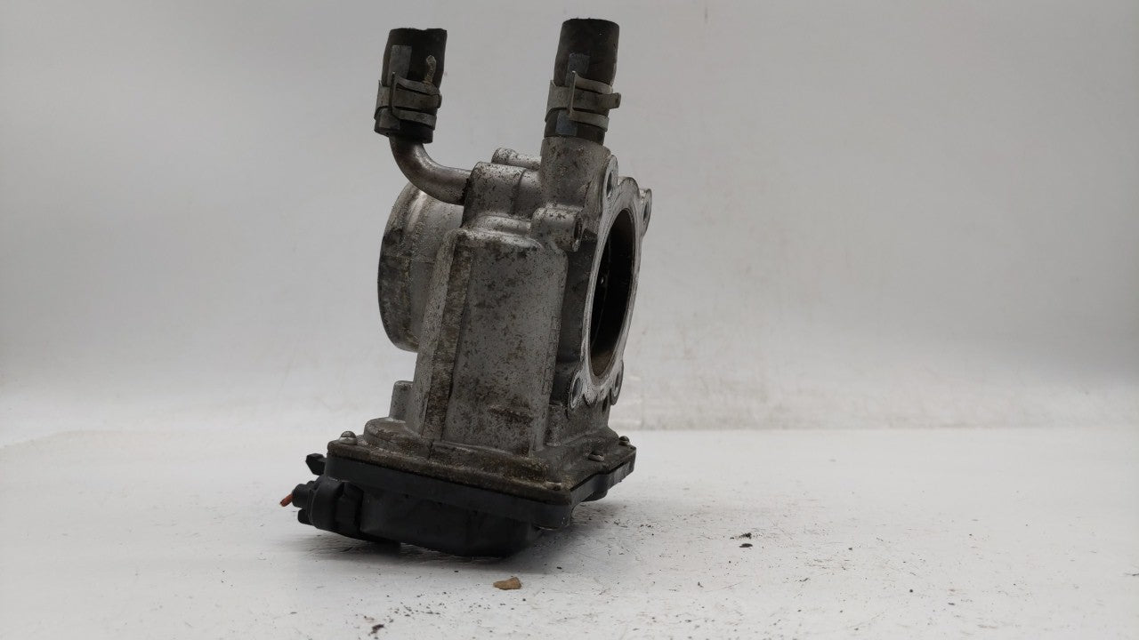 2012-2019 Kia Soul Throttle Body P/N:35100-2B300 Fits Fits 2012 2013 2014 2015 2016 2017 2018 2019 OEM Used Auto Parts - Oem