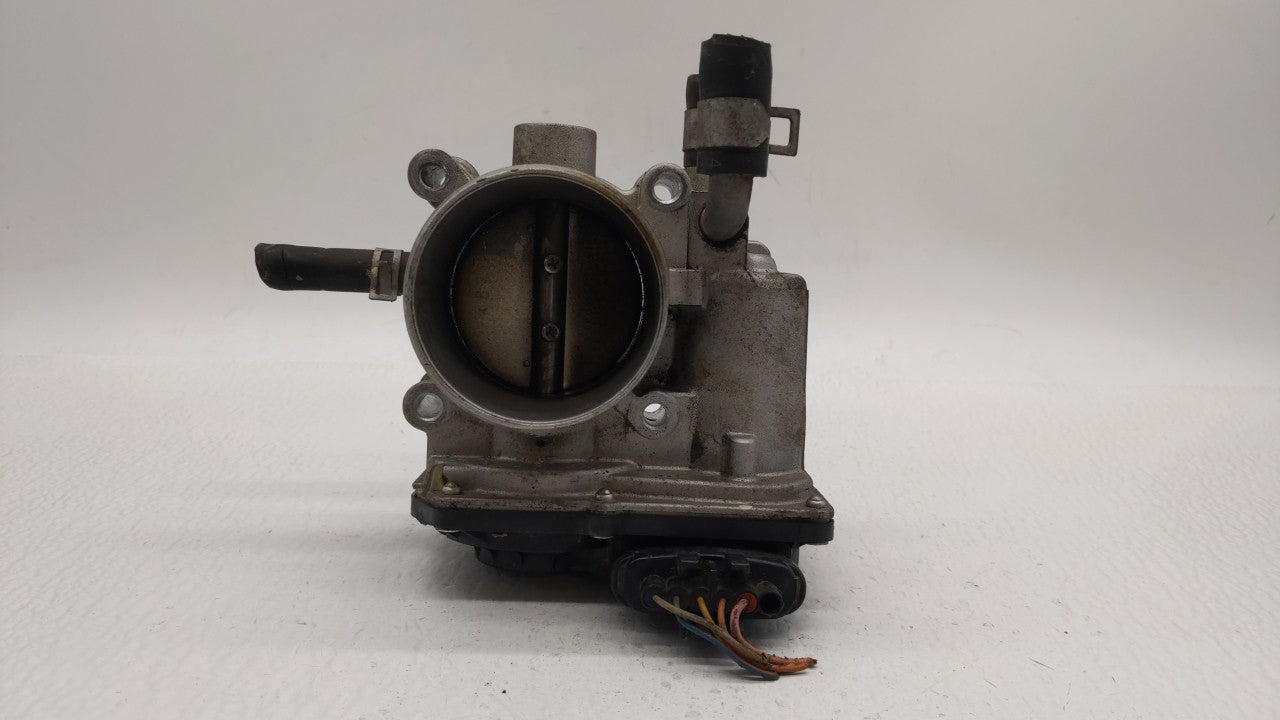 2012-2019 Kia Soul Throttle Body P/N:5302-1S02 35100-2B300 Fits Fits 2012 2013 2014 2015 2016 2017 2018 2019 OEM Used Auto P